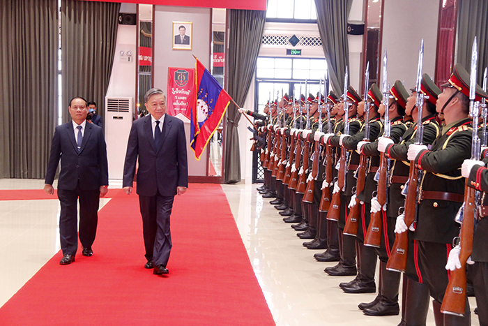 Thắt chặt hơn nữa quan hệ hợp tác giữa Bộ Công an hai nước Việt Nam - Lào